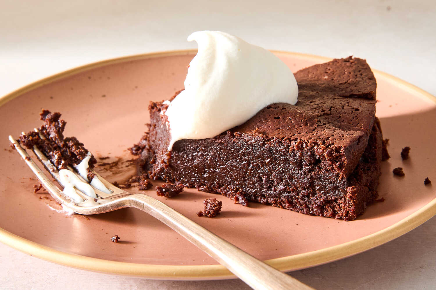Bake a Restaurant-Quality Flourless Chocolate Cake at Home